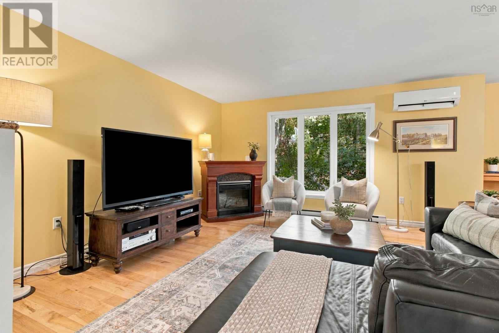 226 Windsor Drive Property Photo 9