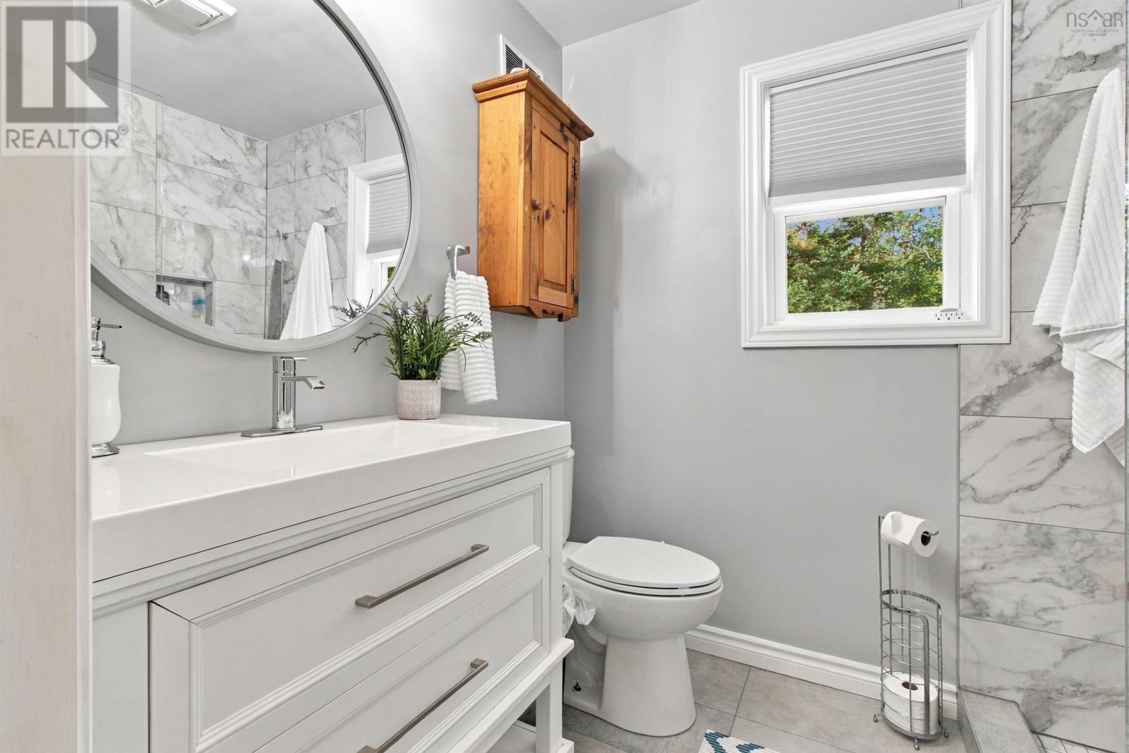 226 Windsor Drive Property Photo 22