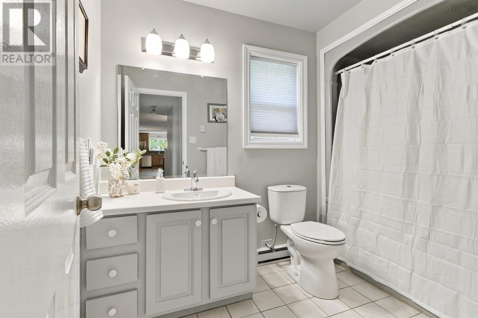 226 Windsor Drive Property Photo 26