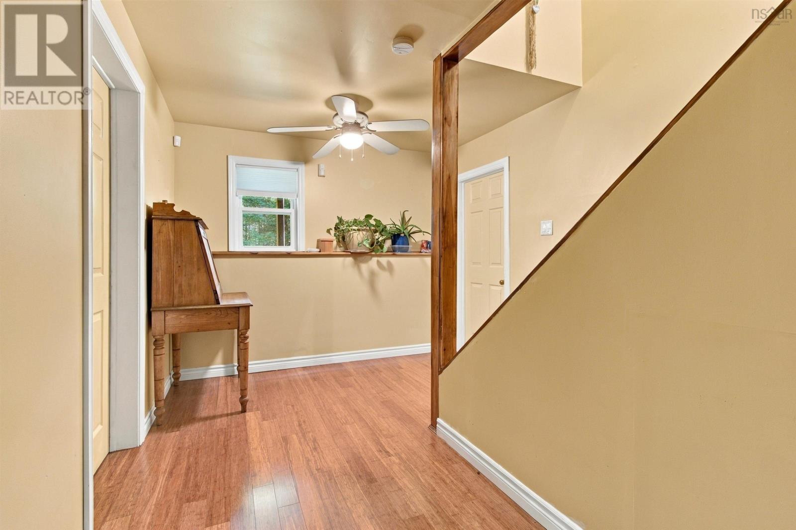 226 Windsor Drive Property Photo 27