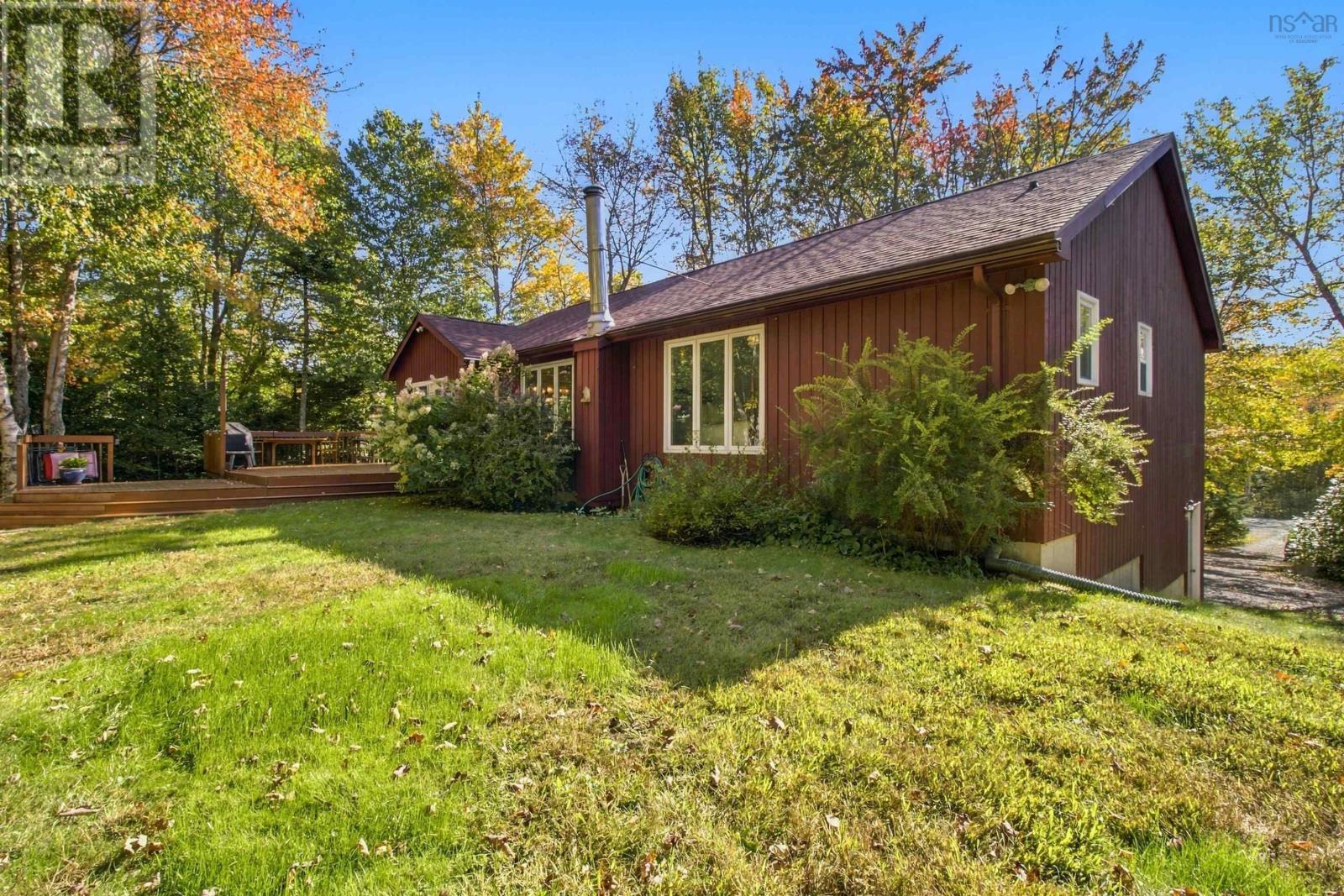 226 Windsor Drive Property Photo 32