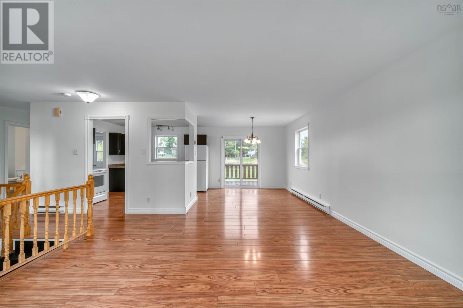2447 Highway 376 Property Photo 5