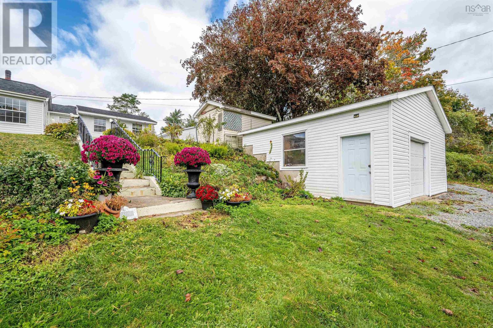 66 Old Halifax Road Property Photo 4