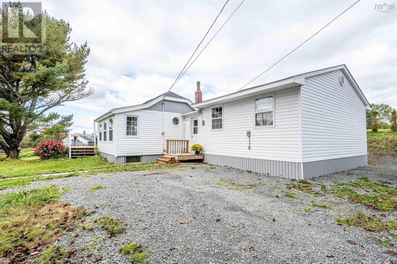 66 Old Halifax Road Property Photo 5