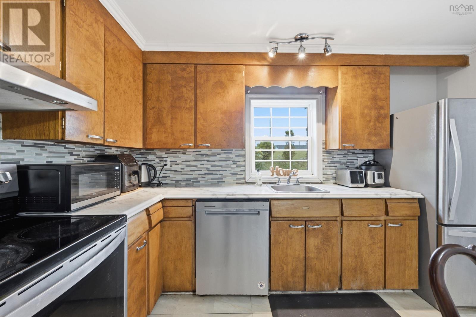 66 Old Halifax Road Property Photo 7