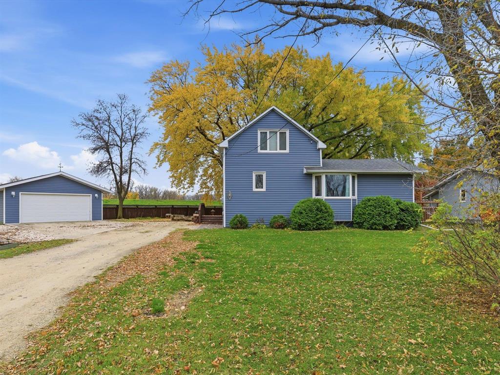 6 River Avenue