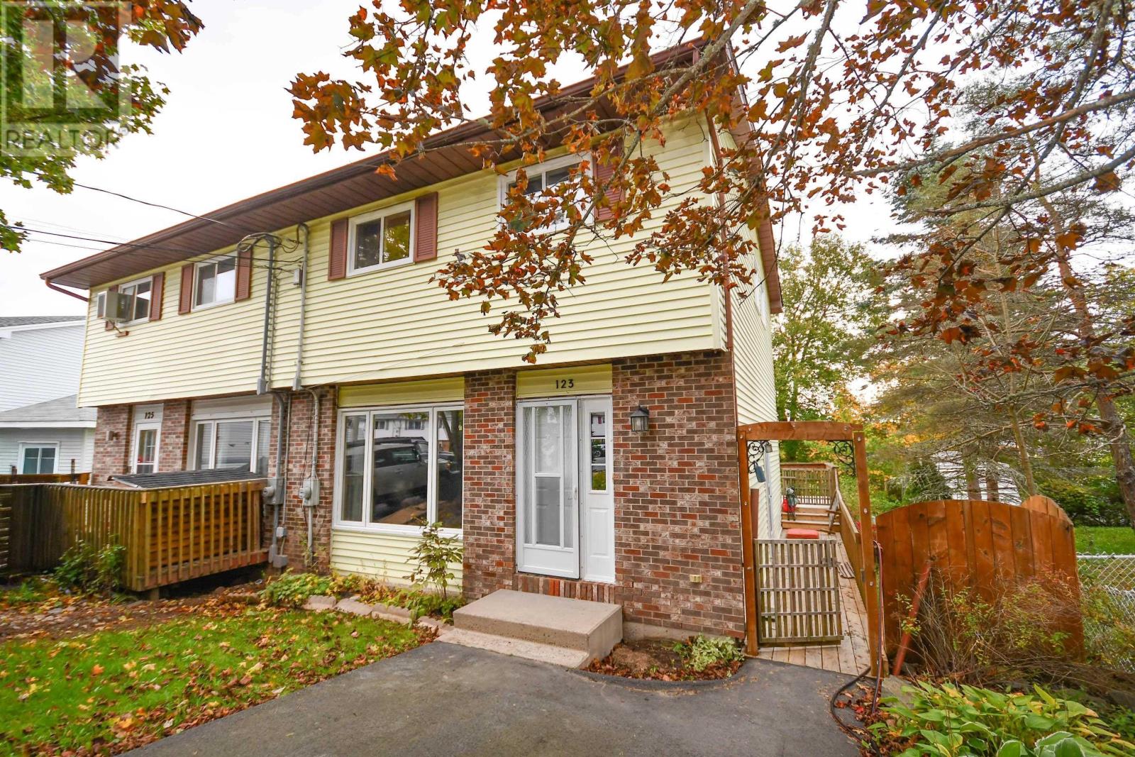 123 Gloria Court Property Photo 1