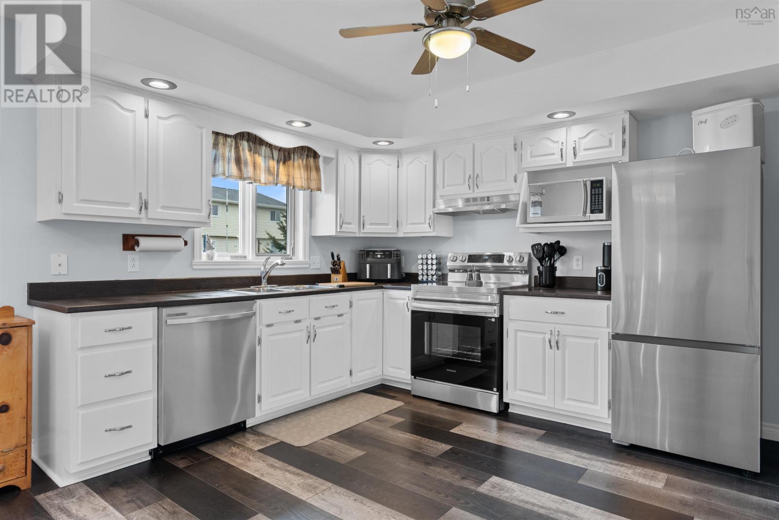 12 Kohar Court Property Photo 17