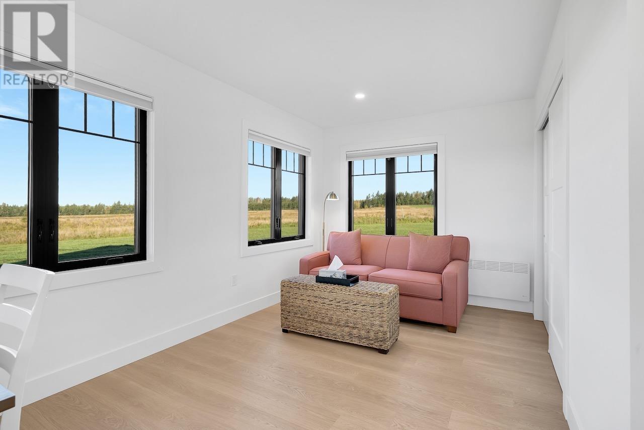 64 Dingwell Road Property Photo 23