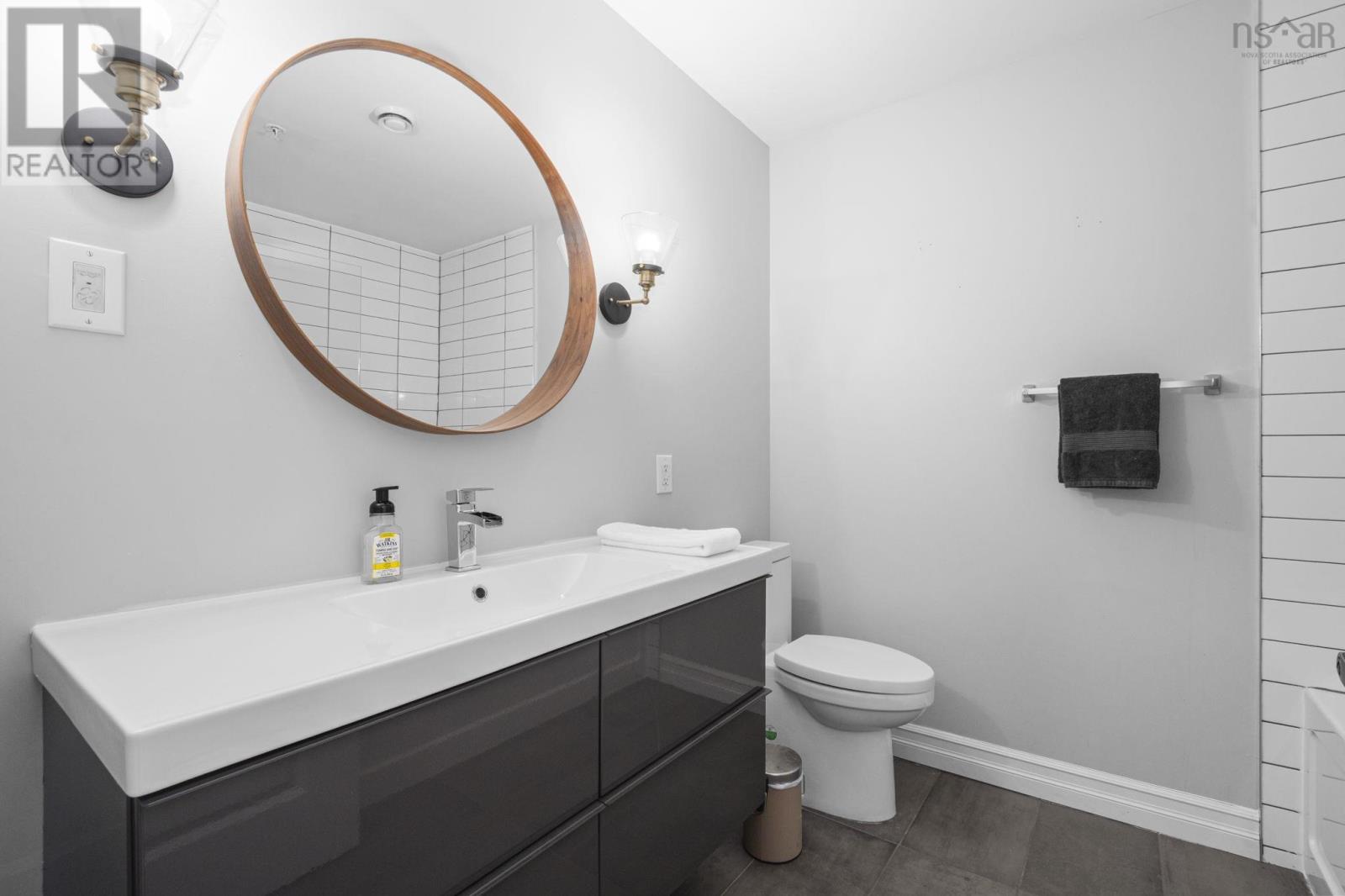 #505 - 2677 Gladstone Street Property Photo 11