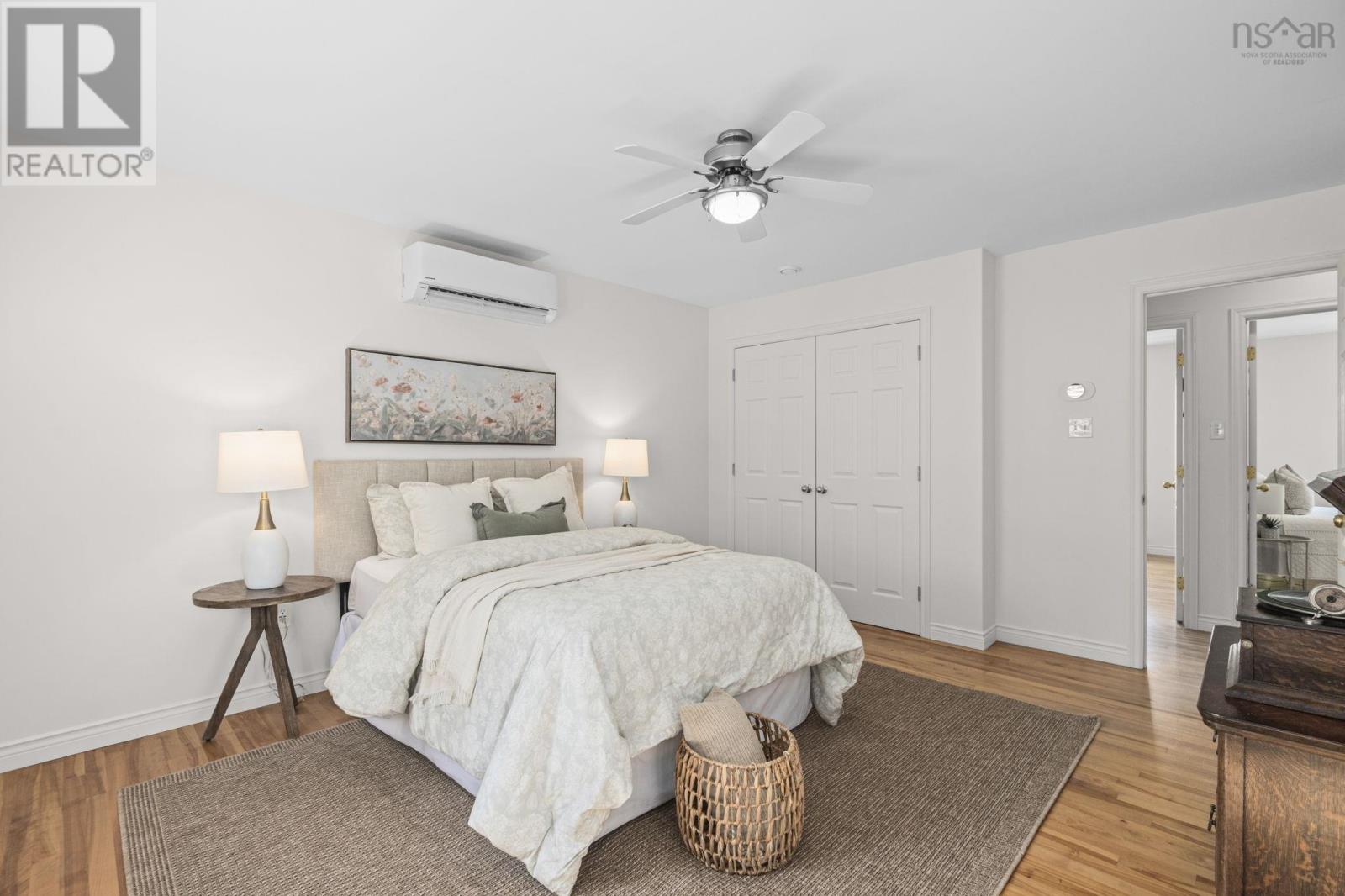521 Piggott Avenue Property Photo 16