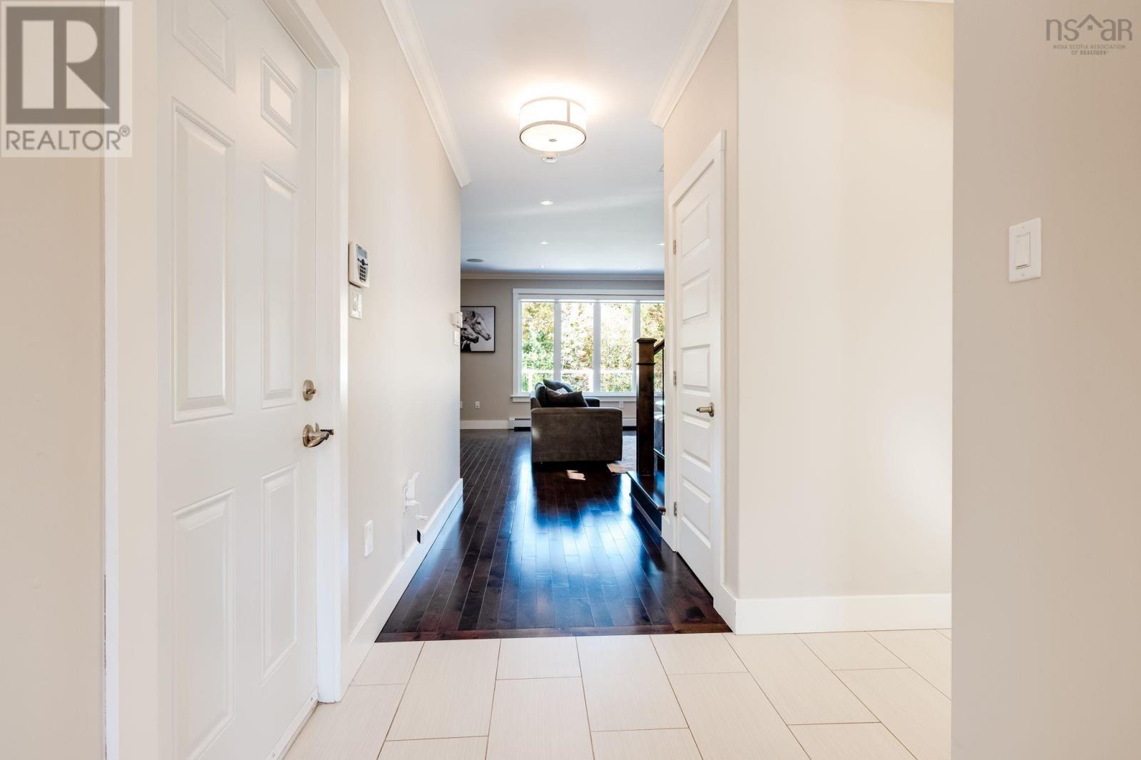 32 Hollyhock Way Property Photo 5