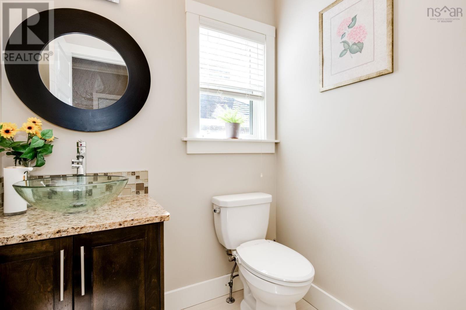 32 Hollyhock Way Property Photo 6