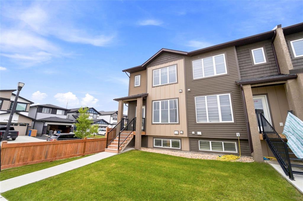 33 Lynx Street Property Photo 3