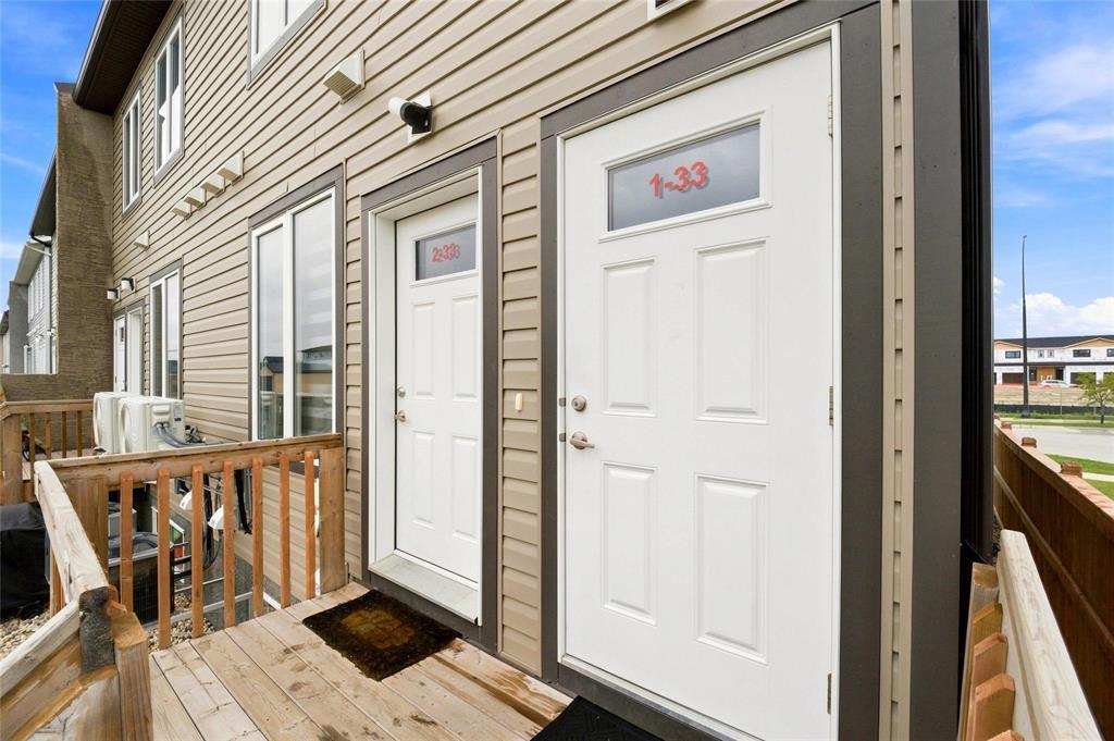 33 Lynx Street Property Photo 4