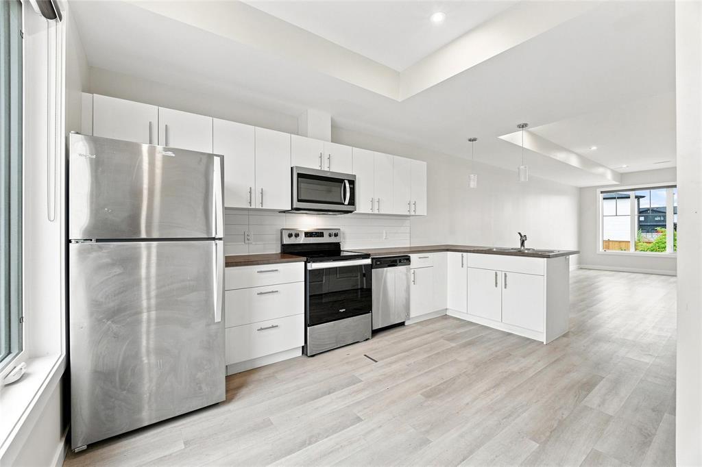 33 Lynx Street Property Photo 10