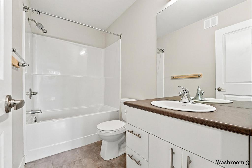 33 Lynx Street Property Photo 24