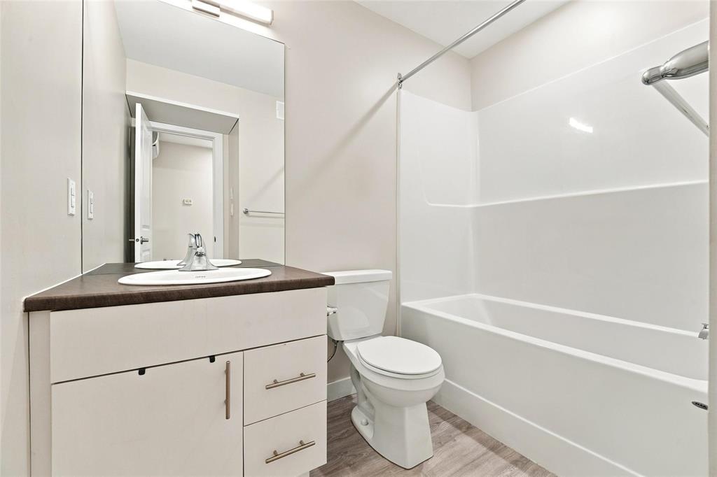 33 Lynx Street Property Photo 33