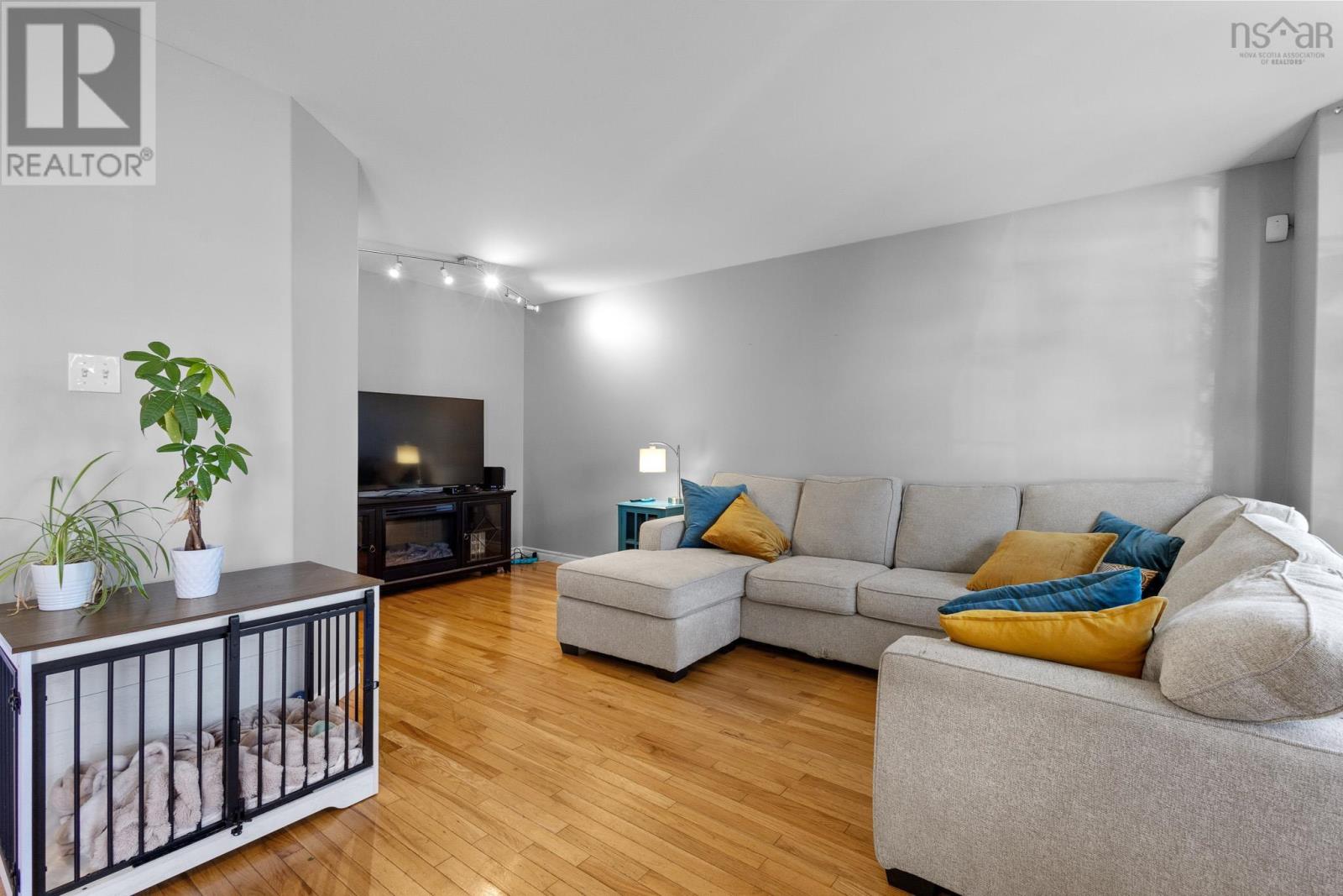 71 Yoon Court Property Photo 3