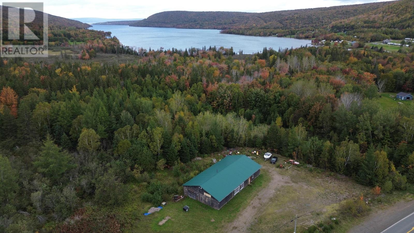 1181 395 Highway Property Photo 9