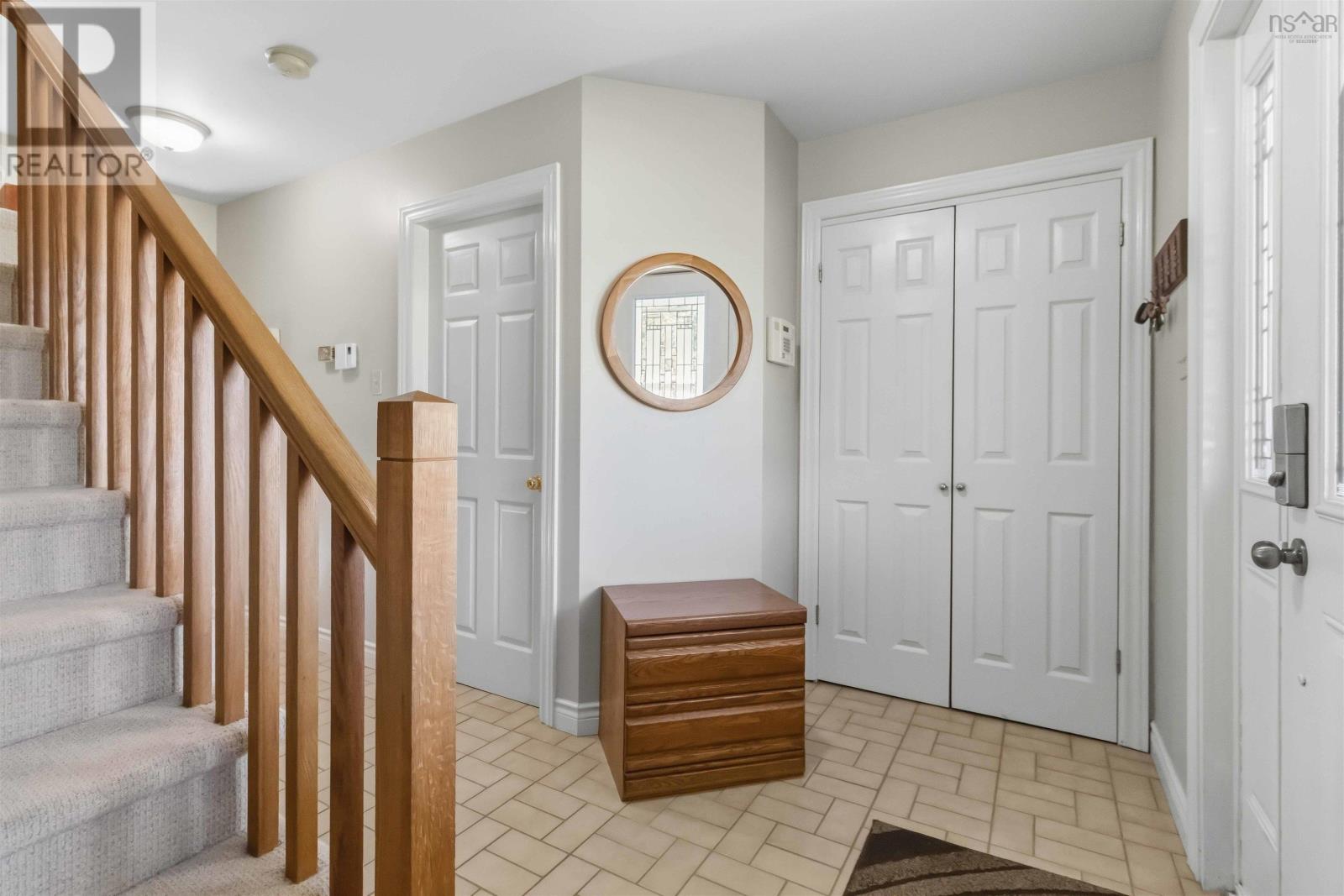 32 Bow Street Property Photo 3