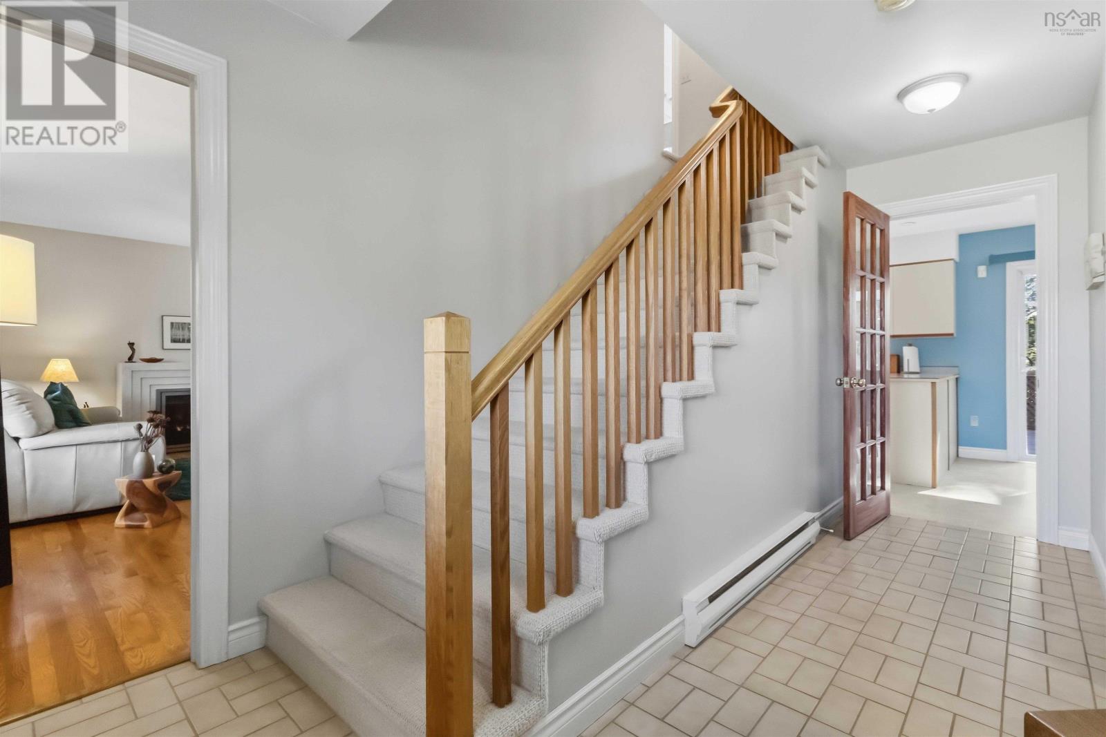 32 Bow Street Property Photo 4