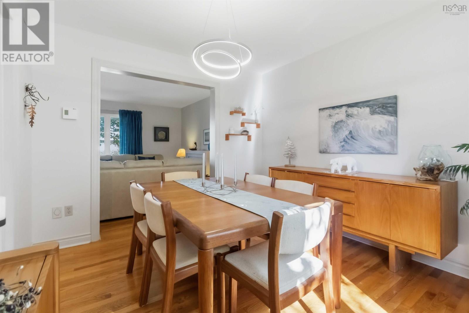 32 Bow Street Property Photo 9