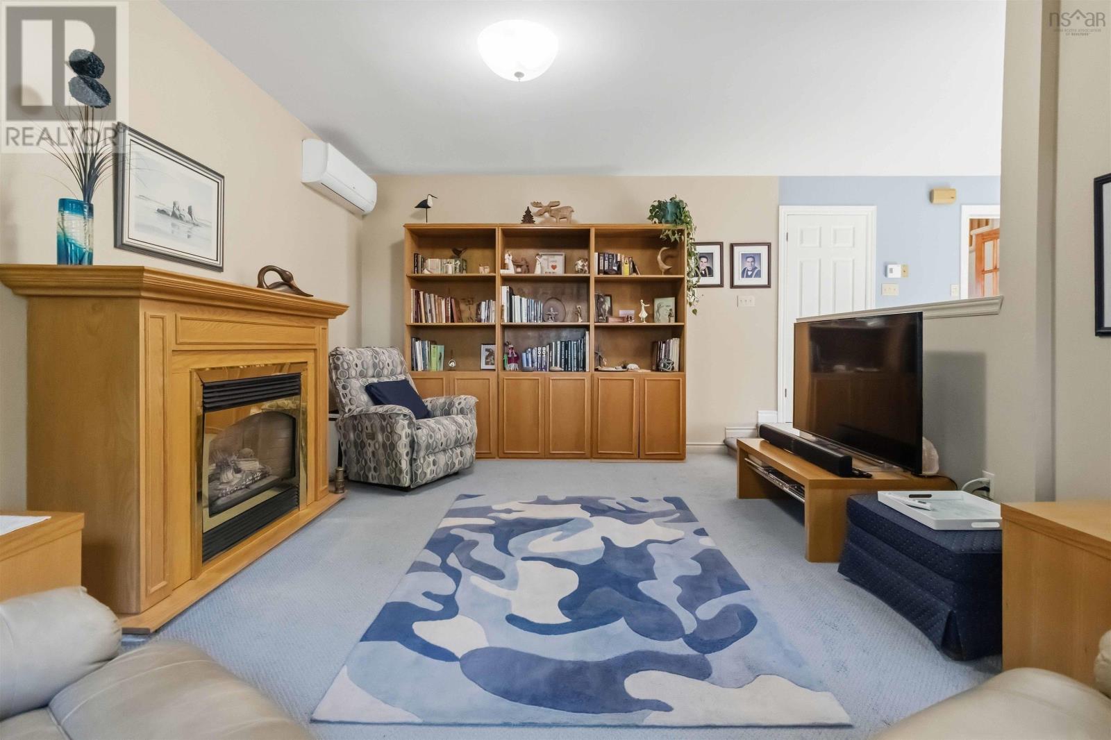 32 Bow Street Property Photo 15