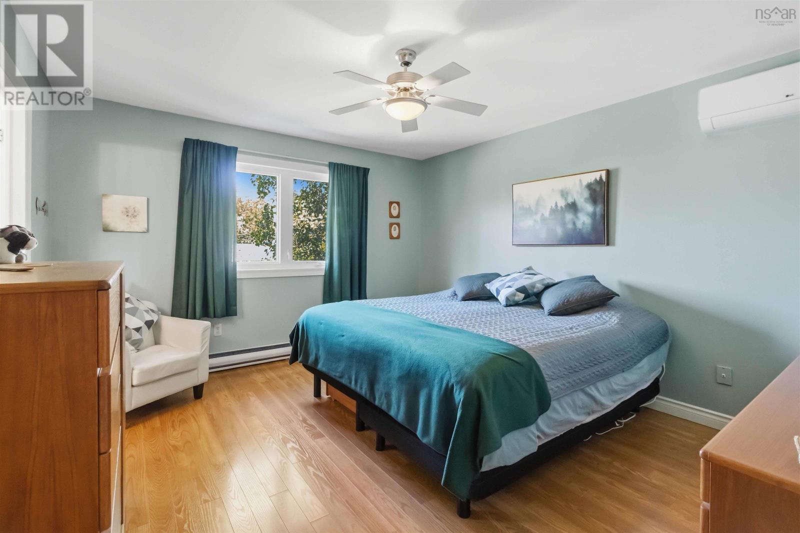 32 Bow Street Property Photo 17