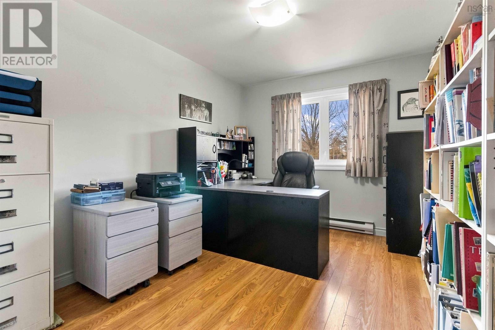 32 Bow Street Property Photo 21