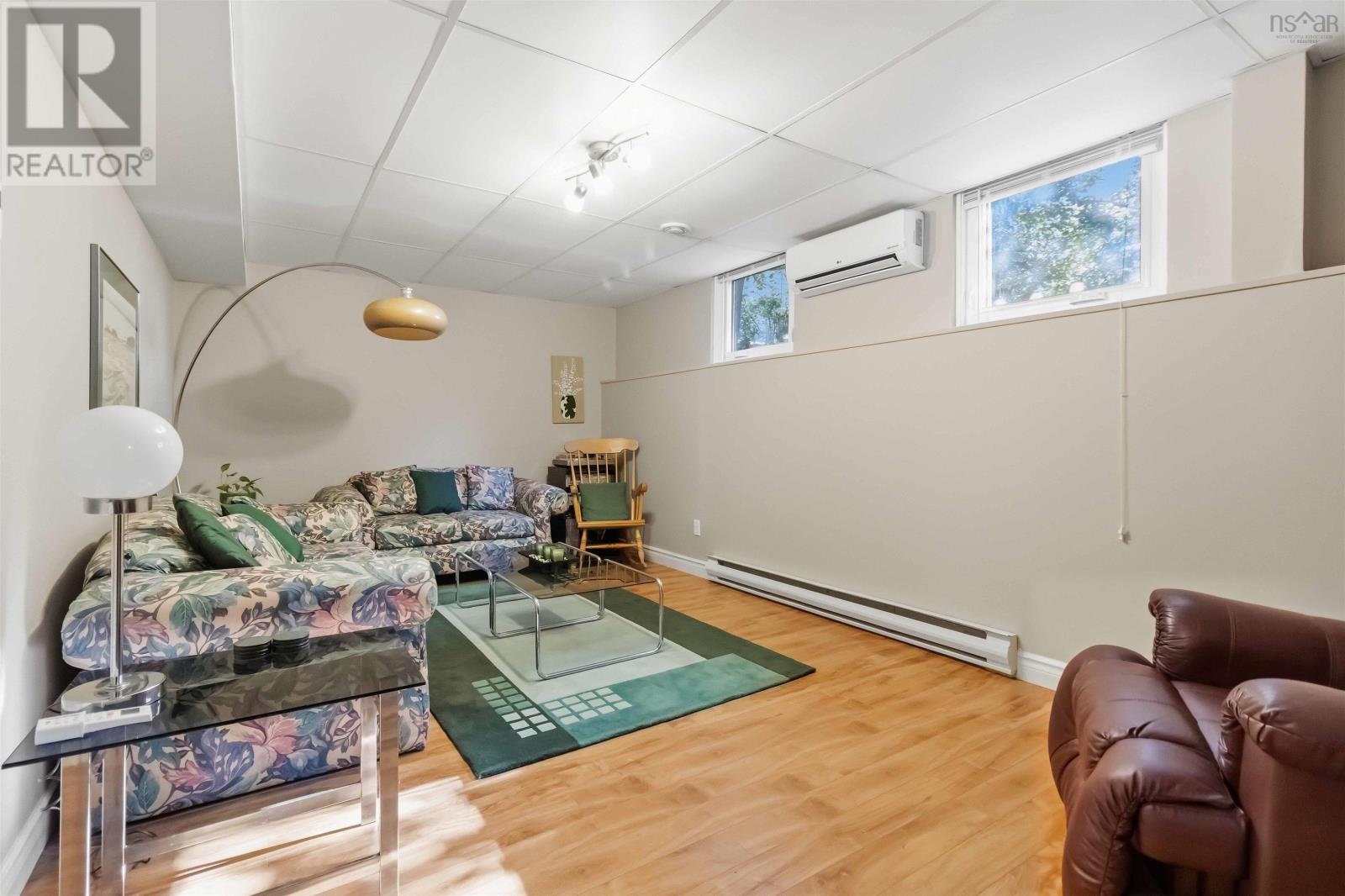 32 Bow Street Property Photo 24