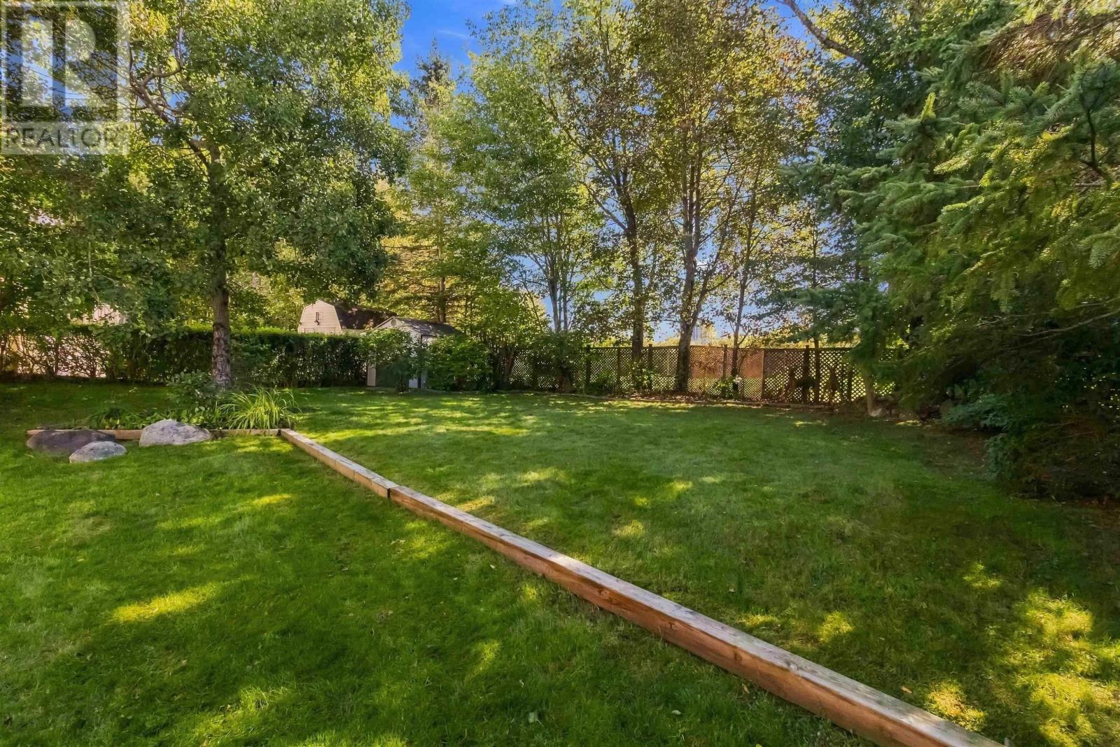 32 Bow Street Property Photo 29