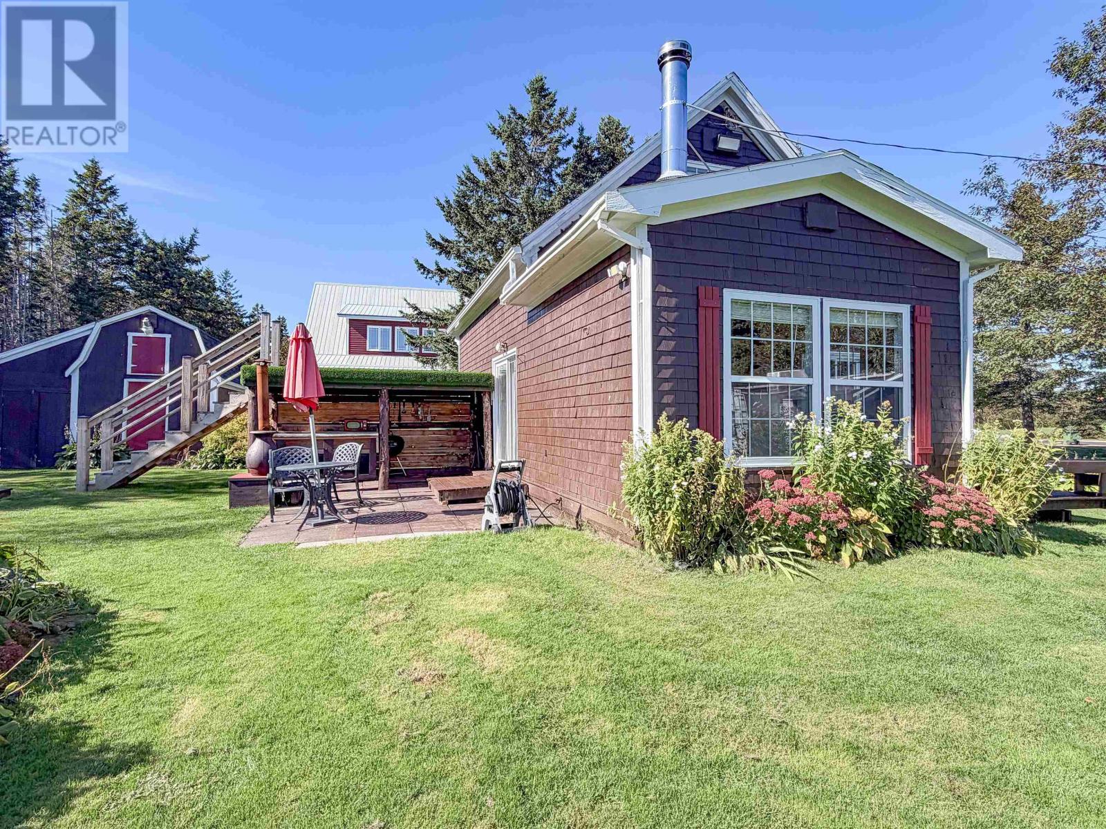 116 Poverty Beach Road Property Photo 8
