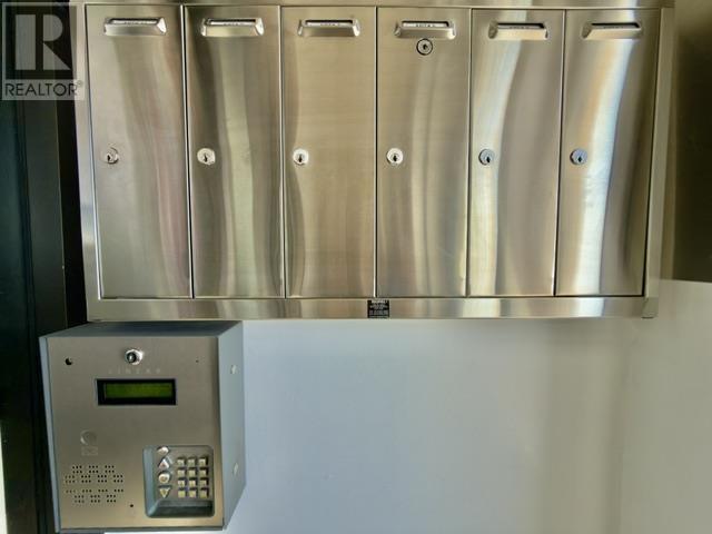 101 Phaneuf Court Property Photo 6