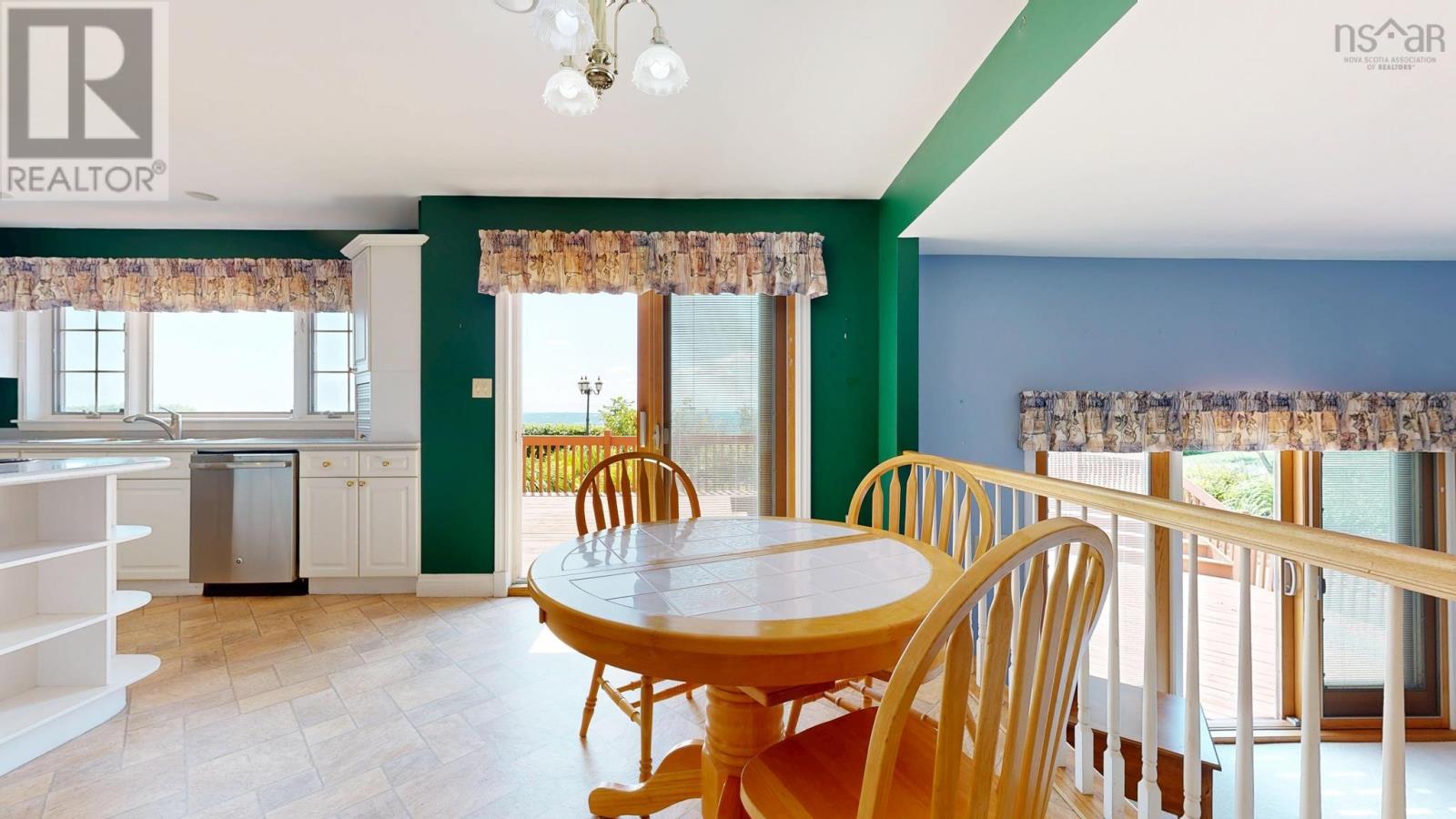 1608 Brow Of Mountain Road Property Photo 15