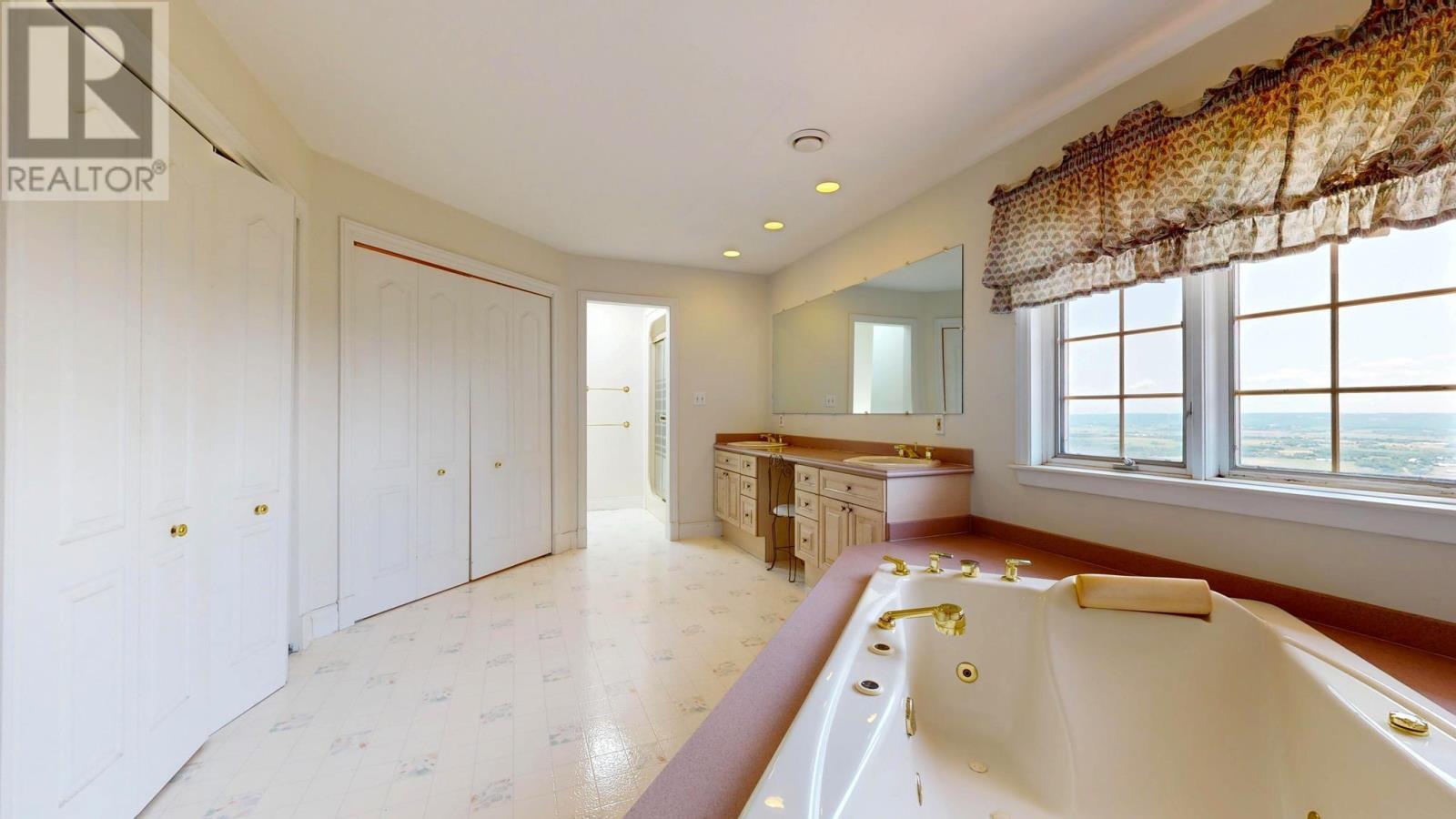 1608 Brow Of Mountain Road Property Photo 39