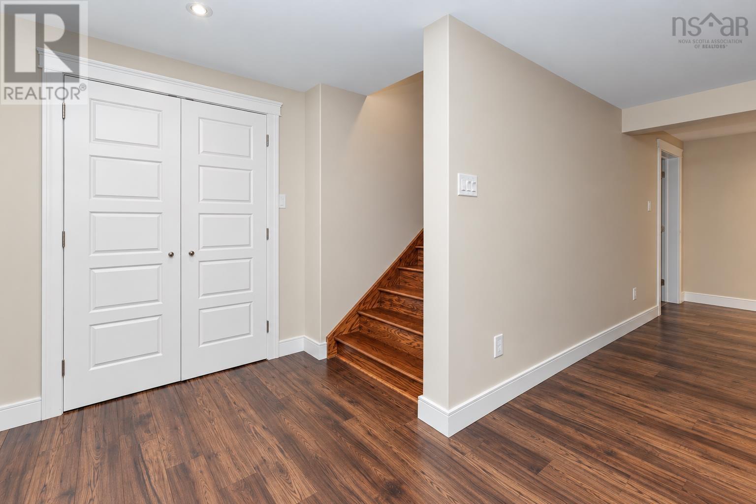225 Hampton Drive Property Photo 29