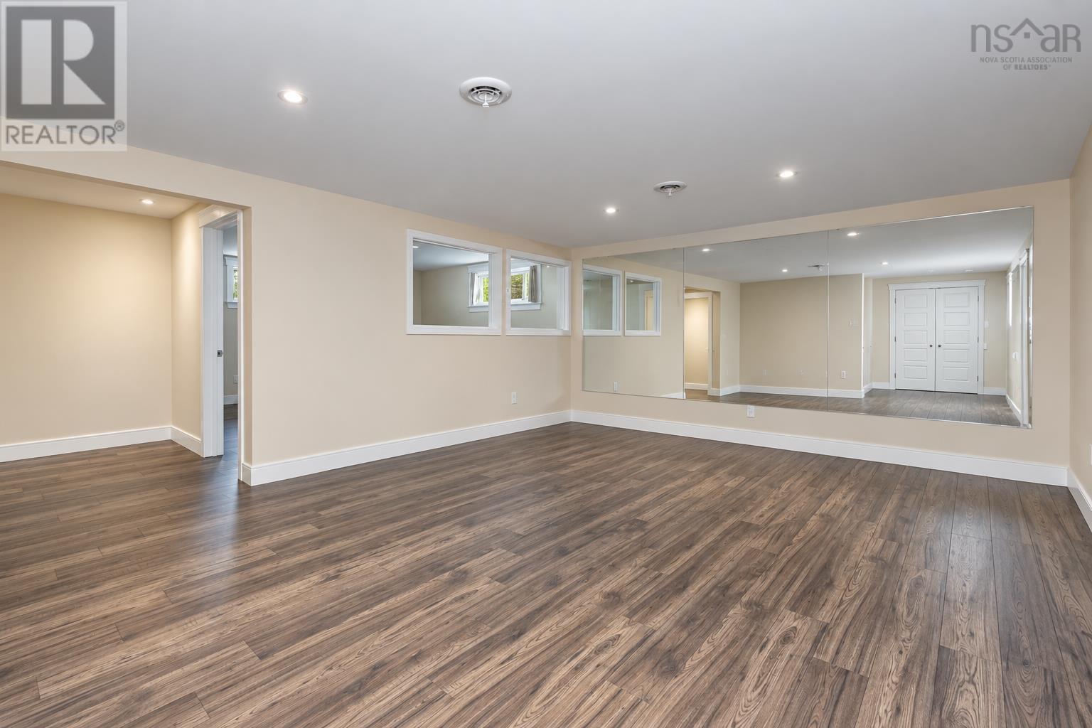 225 Hampton Drive Property Photo 30