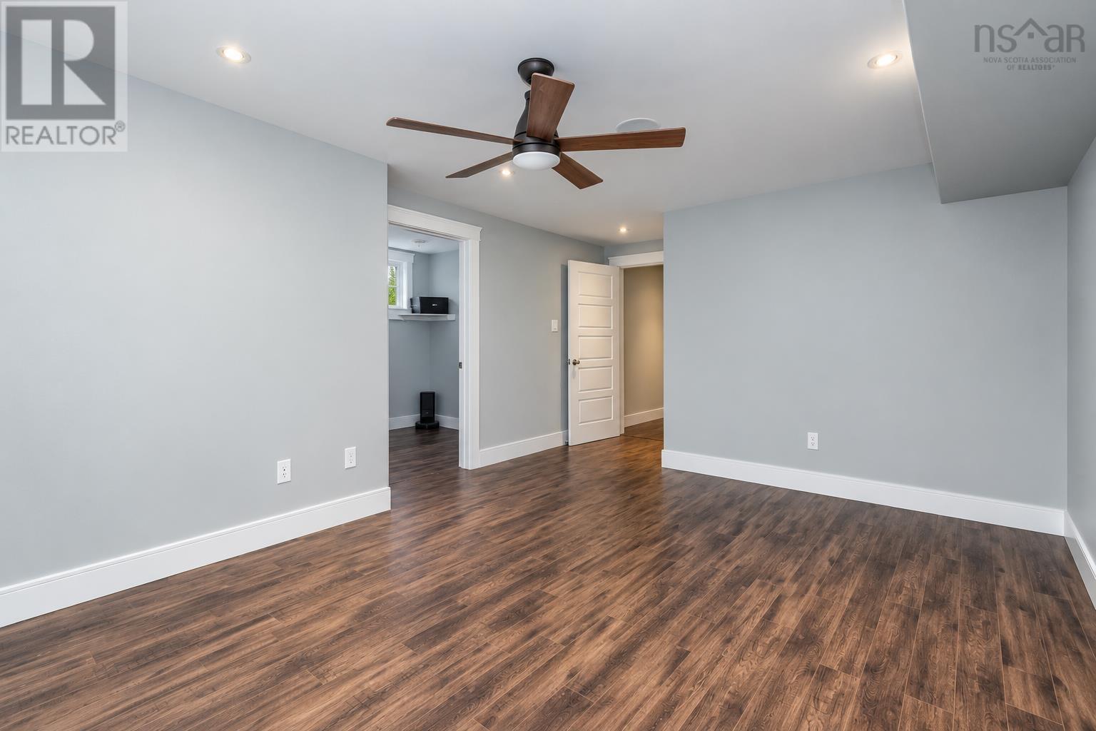 225 Hampton Drive Property Photo 33