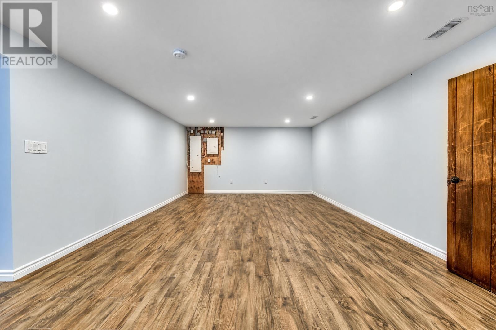 284 Beeches Road Property Photo 45