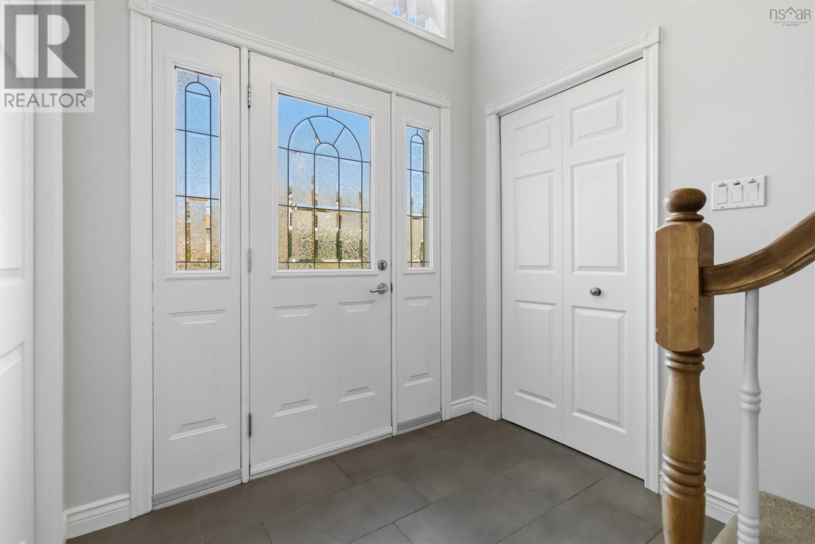 26 Castlewood Drive Property Photo 3
