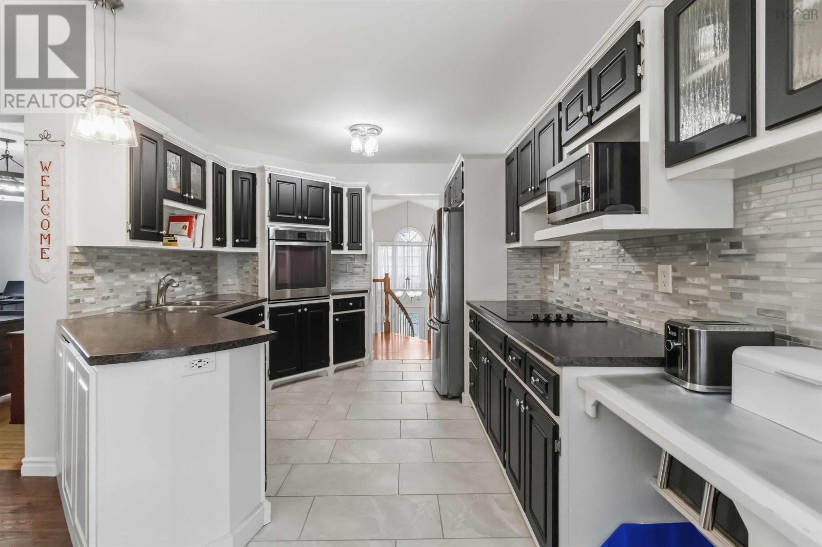 26 Castlewood Drive Property Photo 8