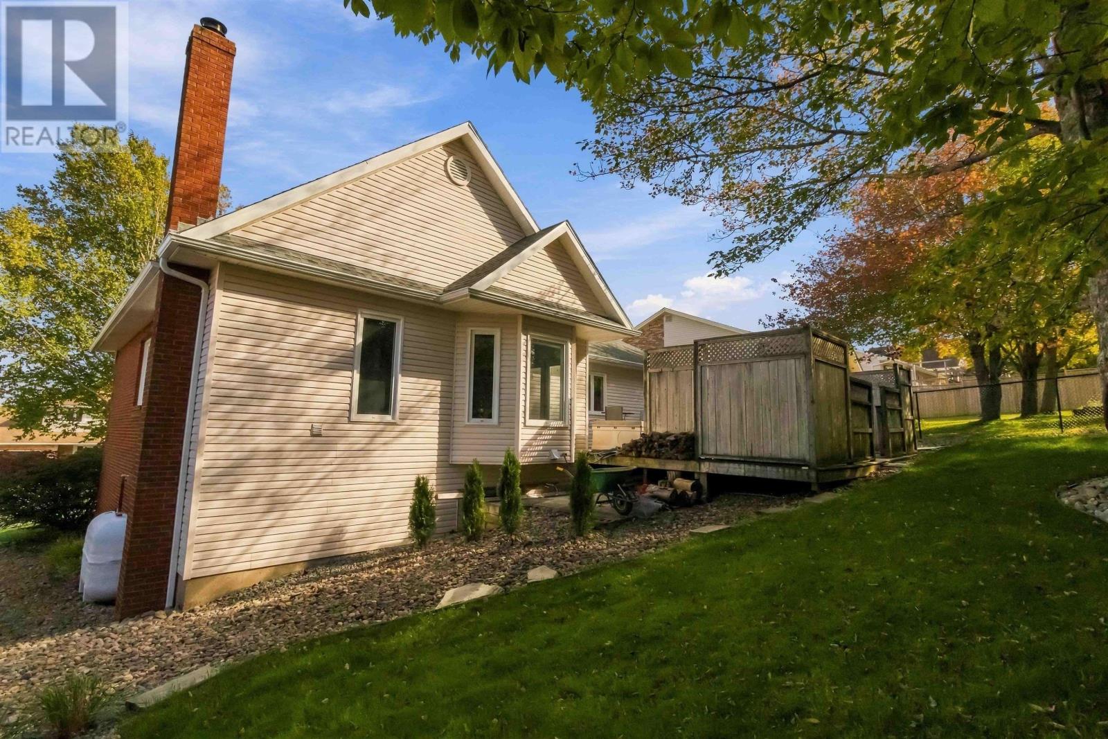 26 Castlewood Drive Property Photo 37