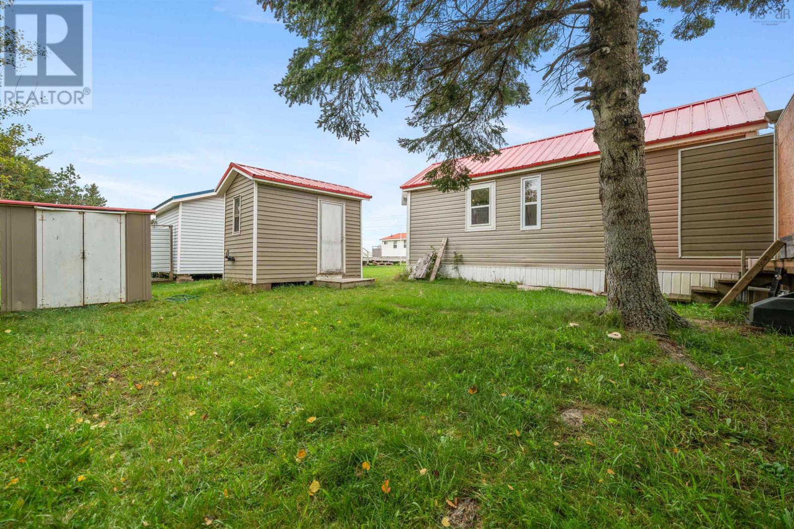 56 Oulton Beach Drive Property Photo 5