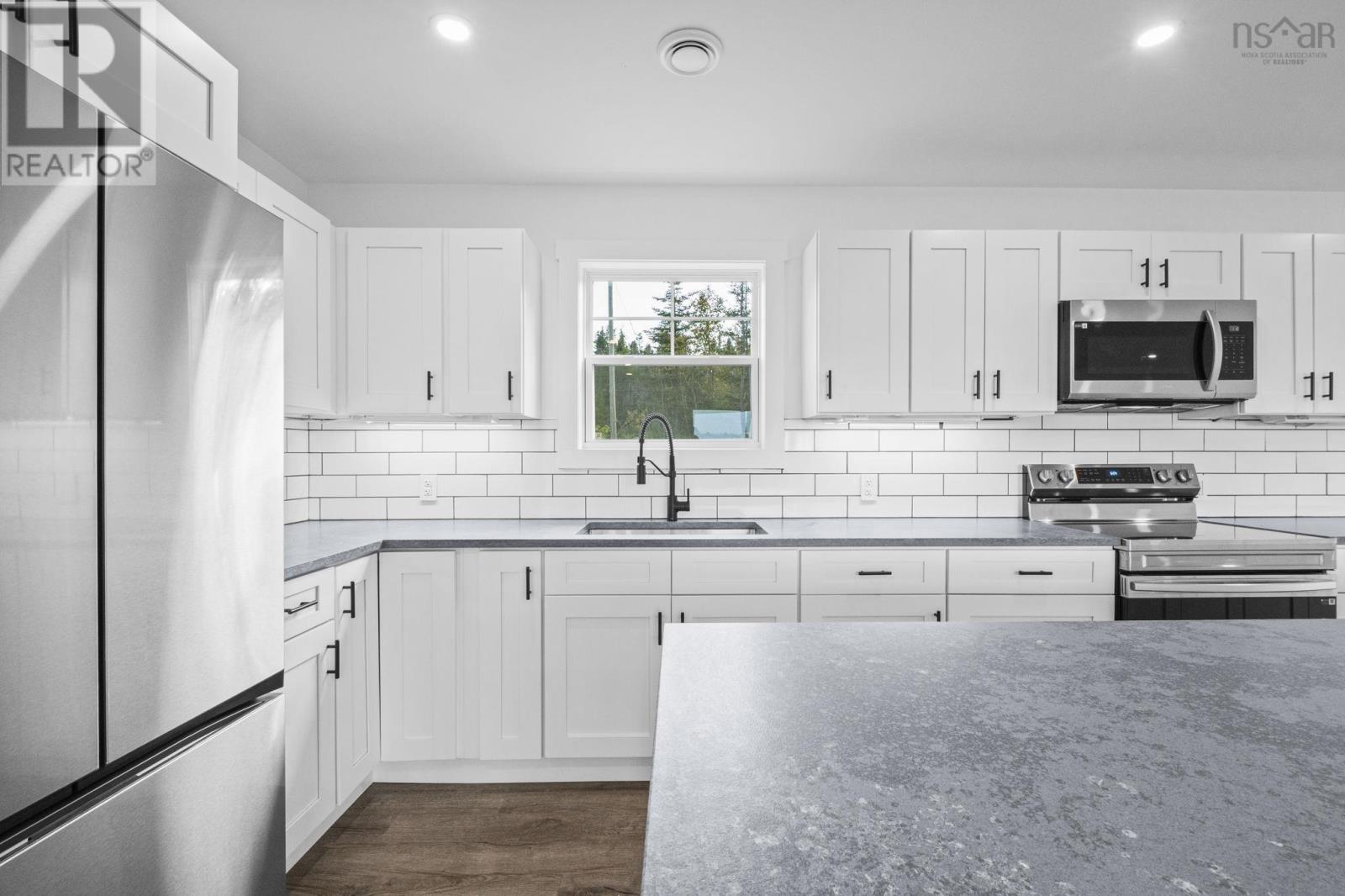 4606 Clam Harbour Road Property Photo 9