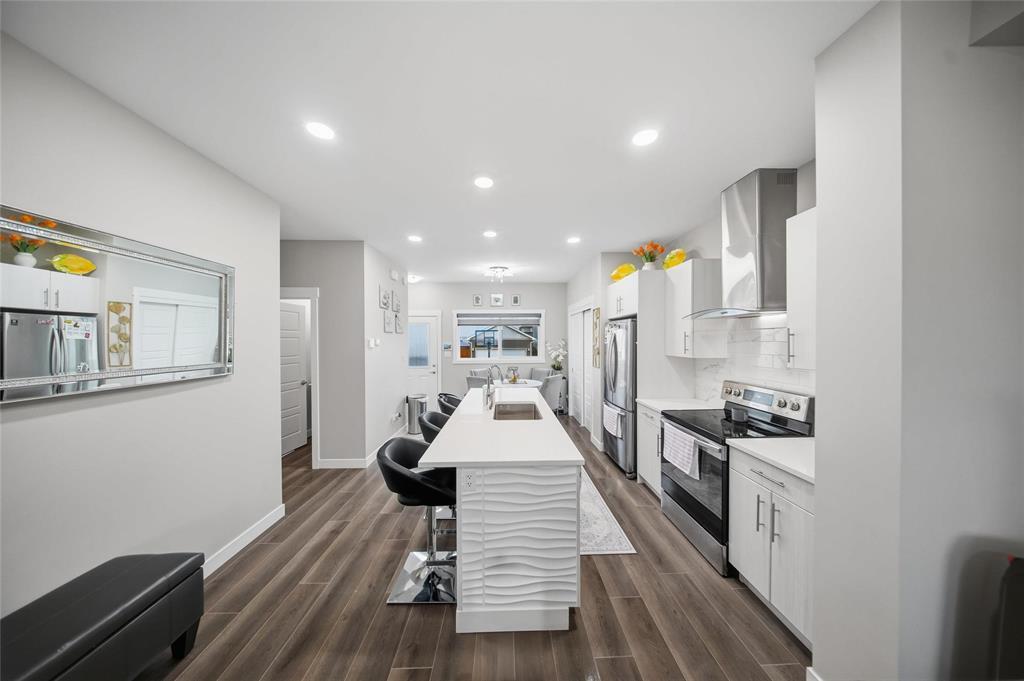 19 Mira Gate Property Photo 10