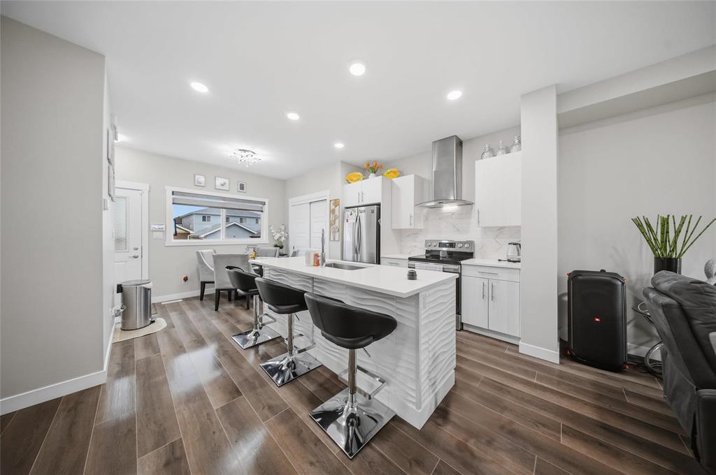 19 Mira Gate Property Photo 11