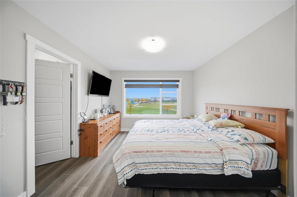 19 Mira Gate Property Photo 18