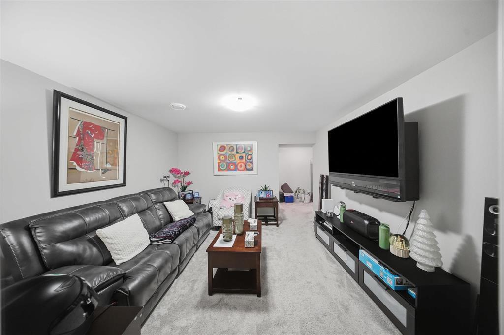 19 Mira Gate Property Photo 20