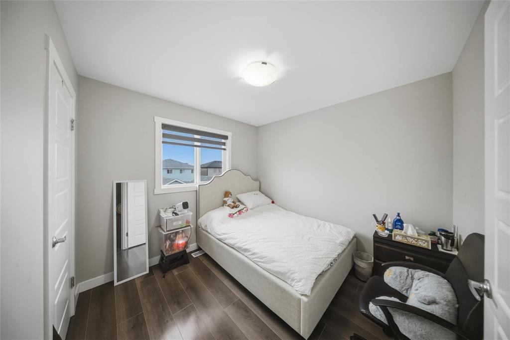 19 Mira Gate Property Photo 22